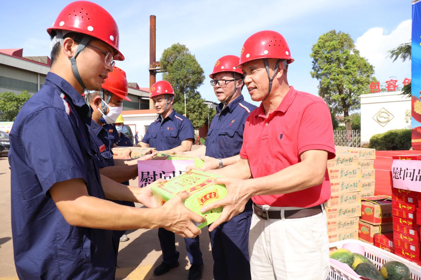 暖心！柳州市總工會、柳鋼集團工會送來陣陣清涼